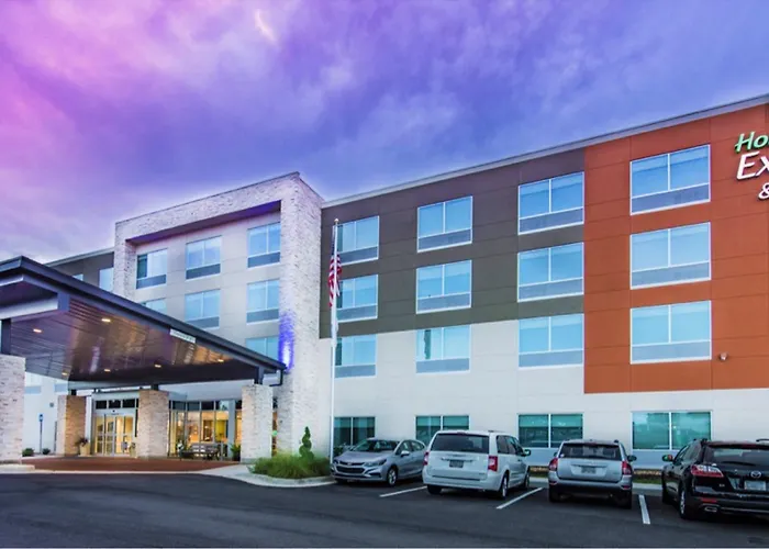 Holiday Inn Express & Suites - Milledgeville, An Ihg Hotel